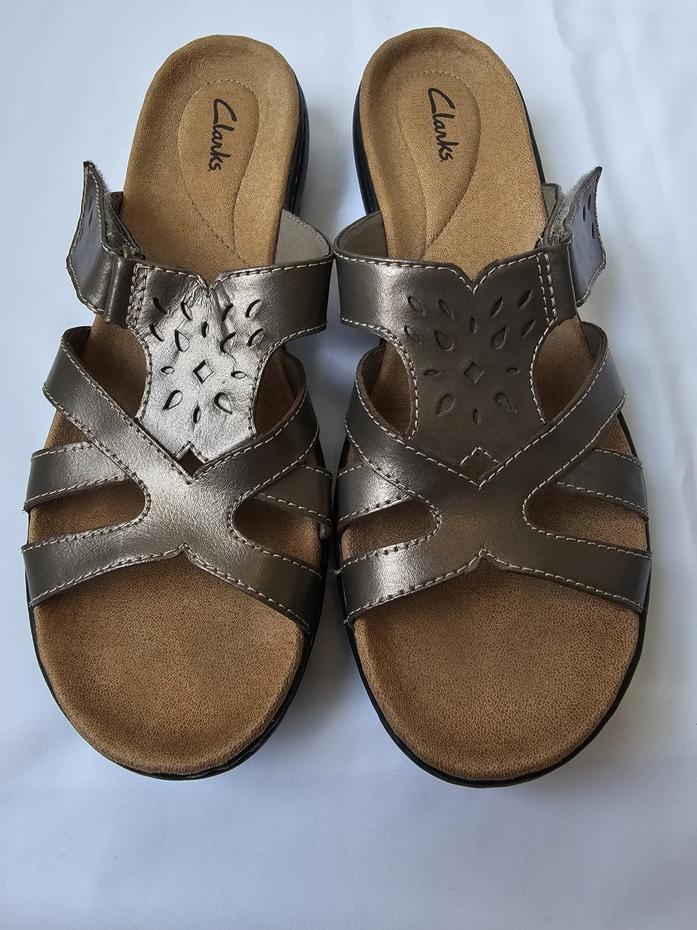 Clarks Women's Metallic Bronze Leather Sandals Size 11